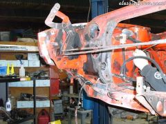 orange_z_under_hood_004