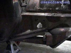 Front frame tie for subframe