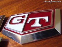 Nissan Skyline GT badges