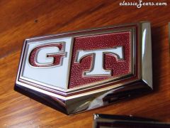 Nissan Skyline GT badges