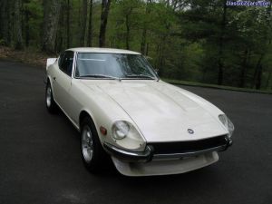 1971 240Z Front