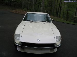 1971 240Z Frontal