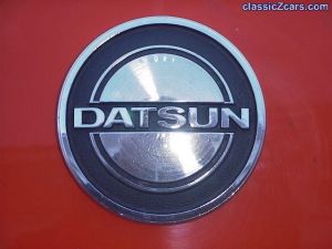 1973 240Z hood emblem