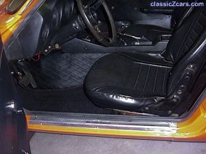 1973 240Z interior