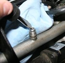 fuel schrader valve.JPG