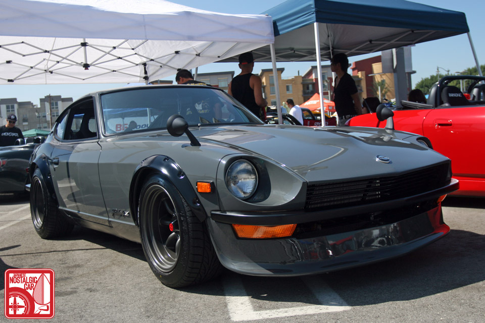 niseiShowoff2010-10_datsun240Z_nissanFairladyZ_S30.jpg