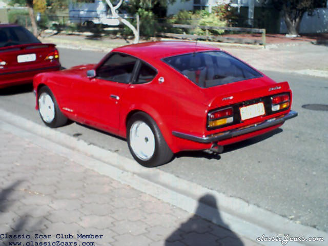 240z red 71 pic 10