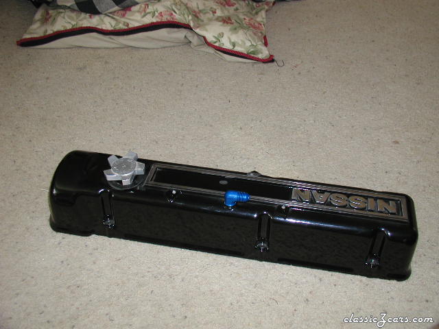 NISSAN valve cover2