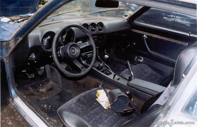 inside the 260z