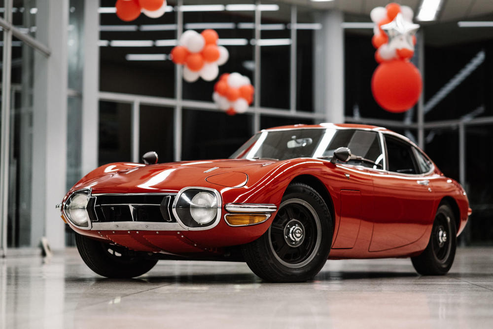 1967_toyota_2000gt_MF10-10100_13.jpg