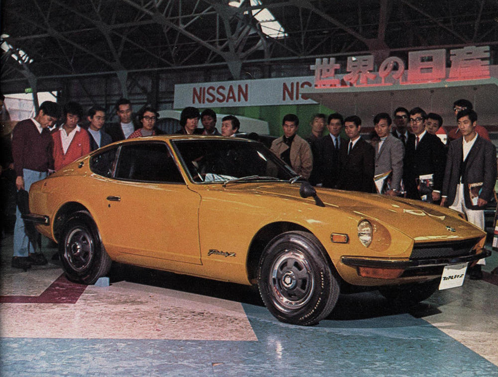 Tokyo-Auto-Show-ZL-right.jpg