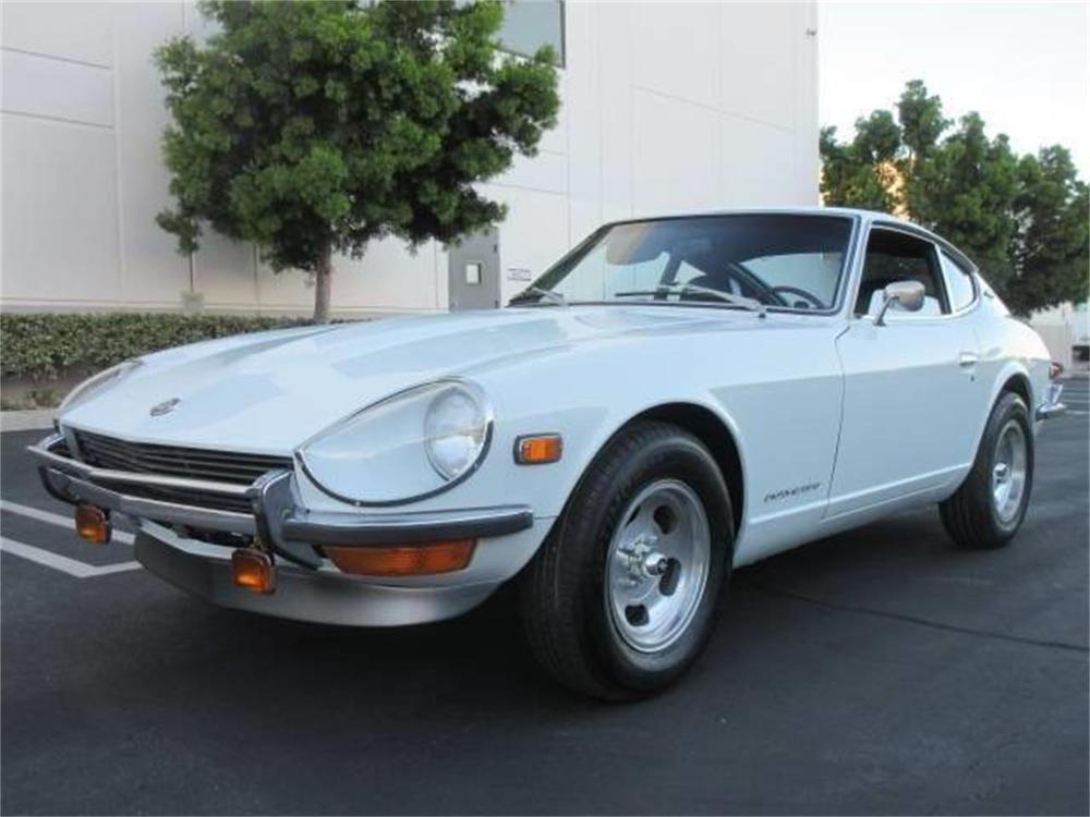 15664007-1971-datsun-240z-std.jpg