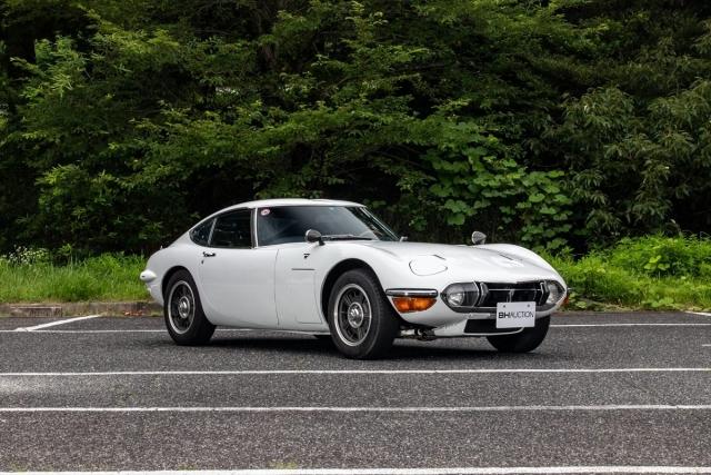 Toyota-2000GT-MF12L-01-640x427.jpg