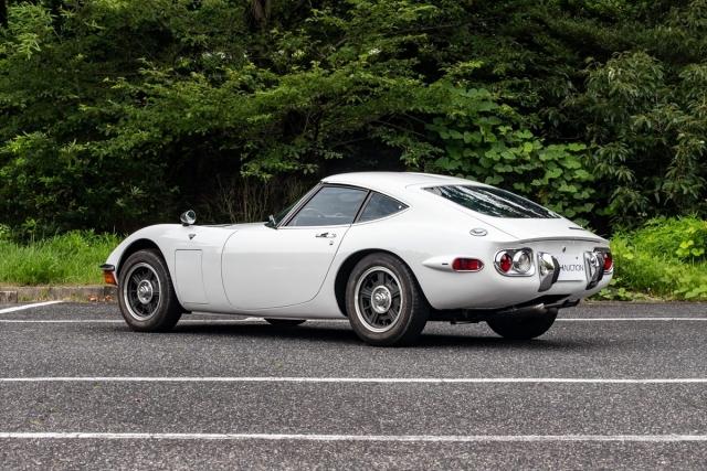 Toyota-2000GT-MF12L-03-640x427.jpg