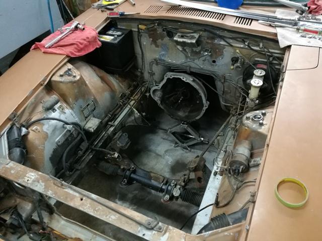 Empty-Engine-Bay.jpg