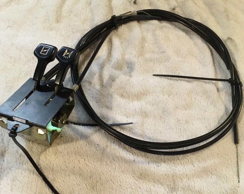 7 an erlier hand throttle on ebay.jpg