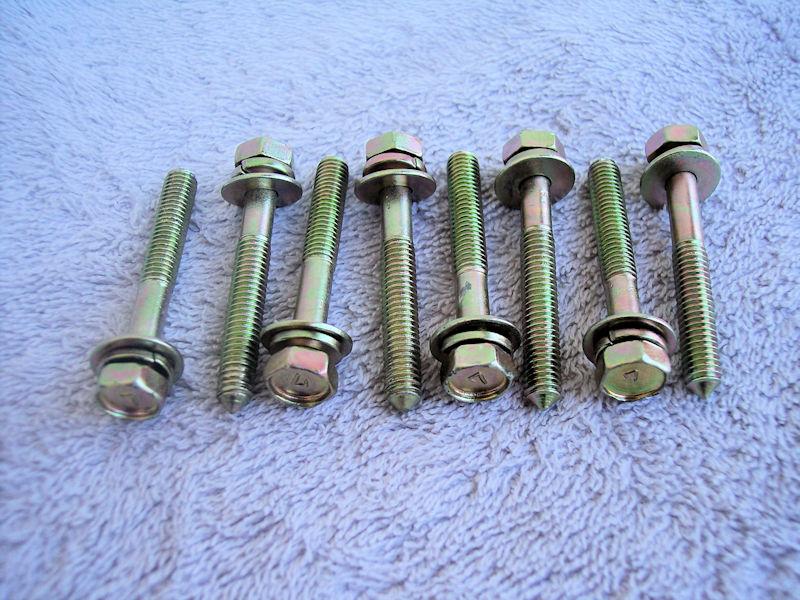 Valve Cover Bolts.jpg