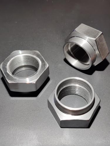 More information about "FS5W71B M27x1.0 main shaft nut - right hand thead"