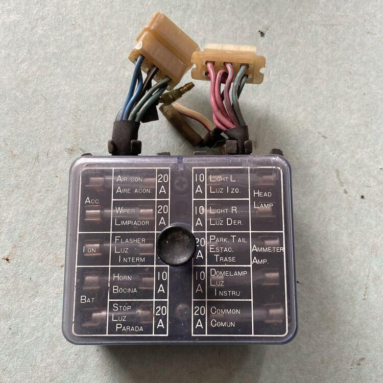 Fuse Box Complete.jpg