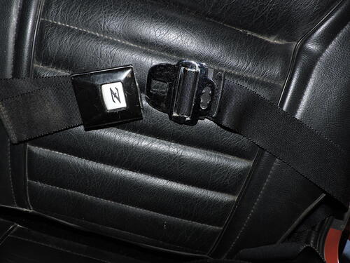 More information about "240Z seat belt buckle"