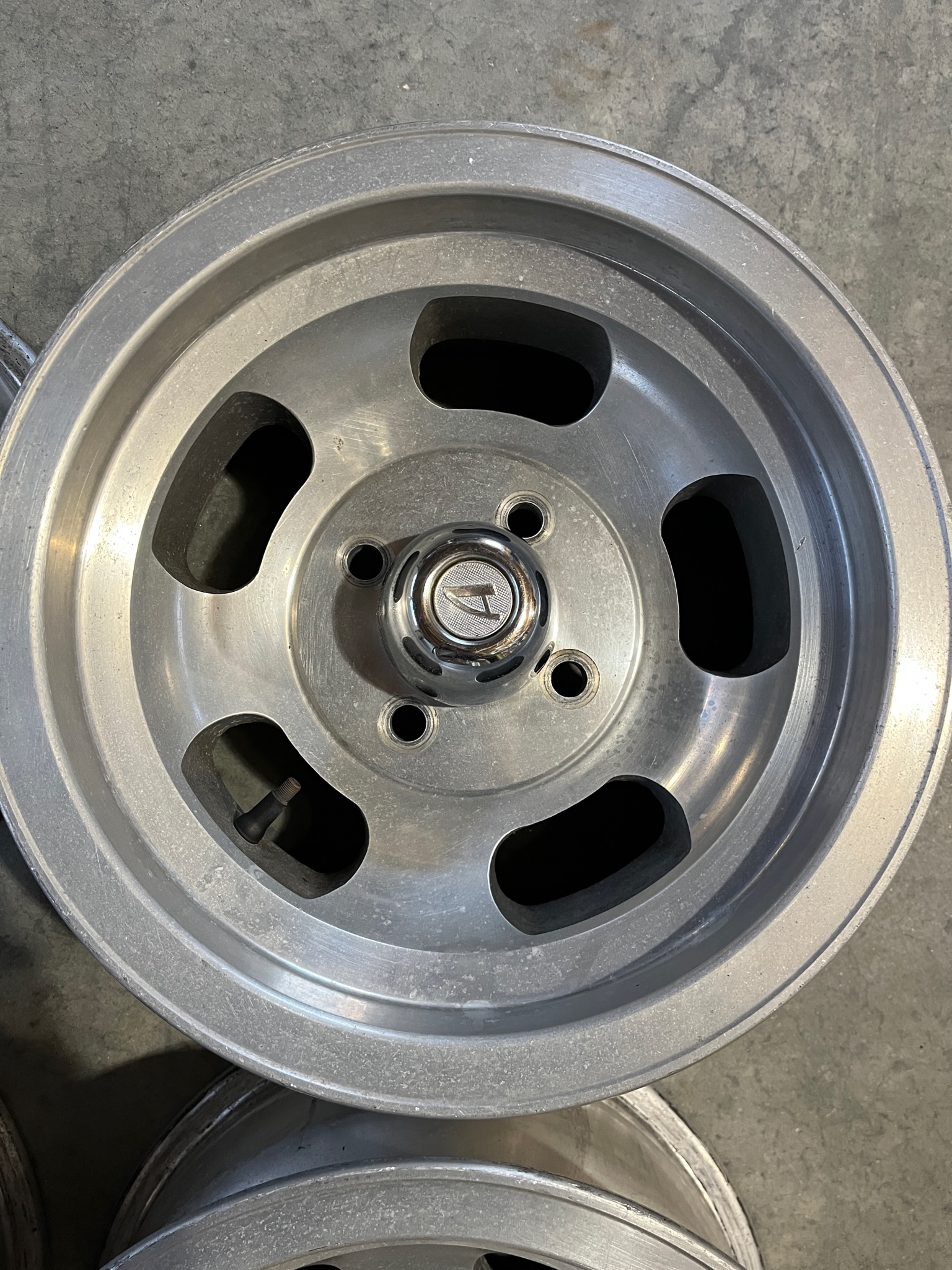 Ansen 14x7 Slotted Mag Wheels With Center Caps - Completed Ads 