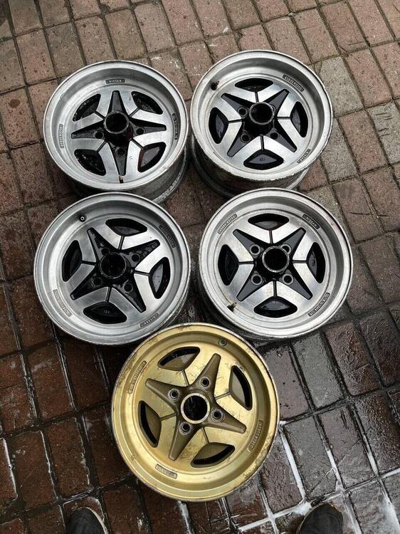 280z wheel gold.jpg