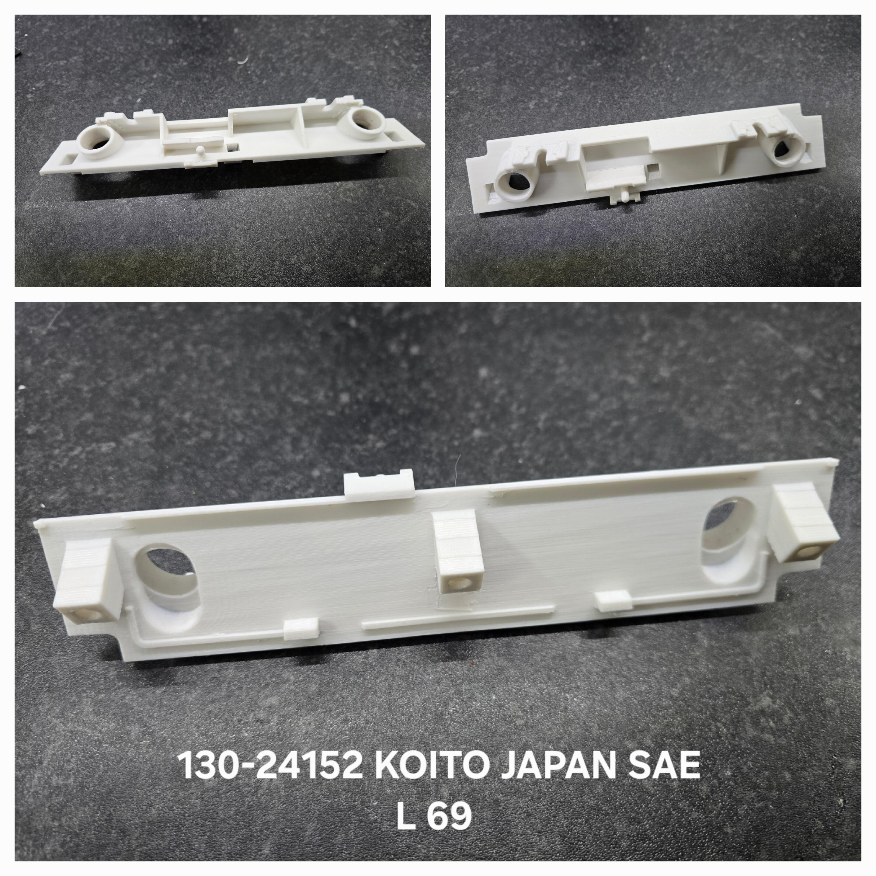 DATSUN 240z LICENSE LIGHT Mount 130-24152 KOITO JAPAN SAE L 69 - Reproduction